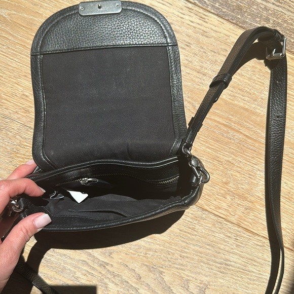 Marc Jacob’s silver studded black cross body w/ detachable strap - Picture 10 of 11